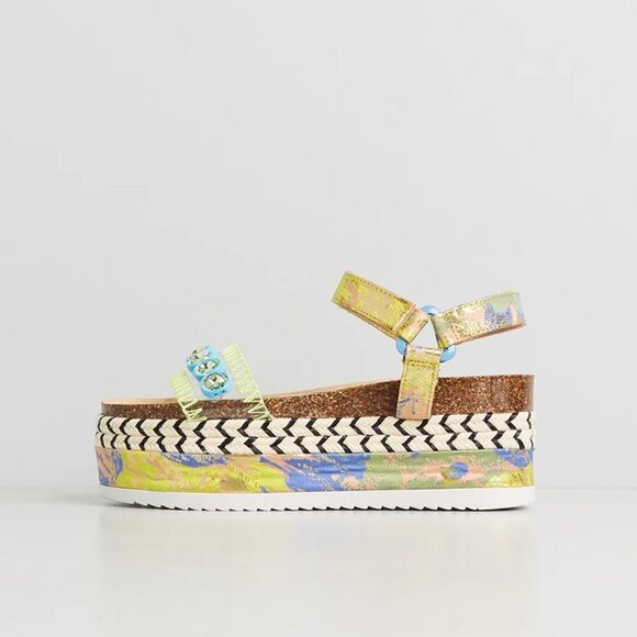 Betsey Johnson Tovaa Wedge Sandal 6 - Picture 3 of 15